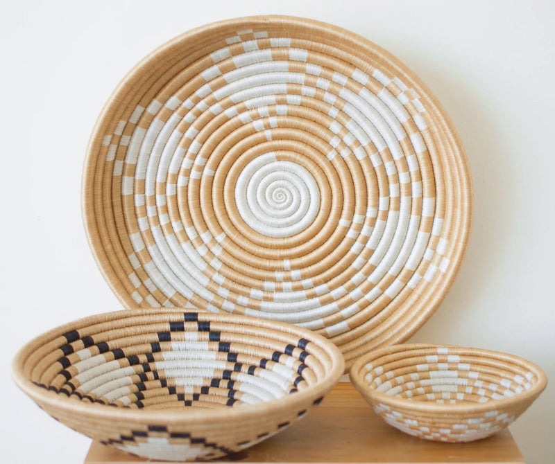 Neri Woven Bowl - 12" Tea with White