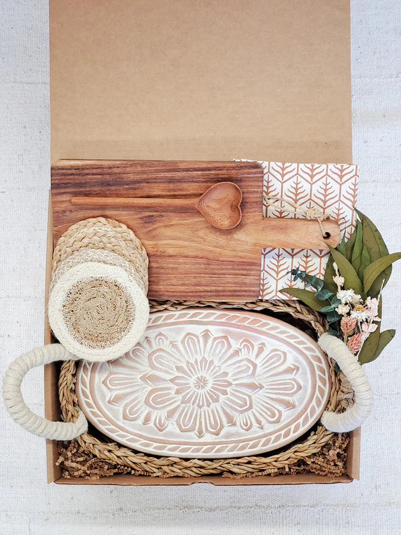 Oval Bread Warmer Gift Box With Rectangular Wooden Board and Spoon